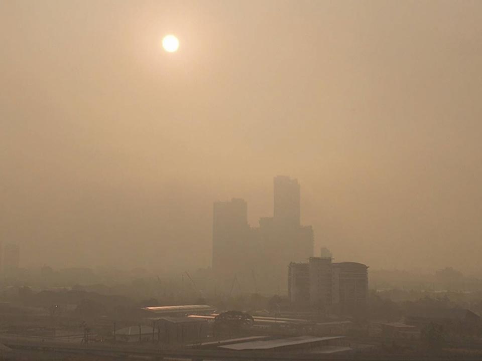 Bangkok air pollution hits hazardous red levels as PM2.5 spikes nationwide
