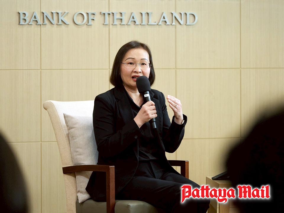 Baht stability in focus as Thai economy gains from tourism and export growth