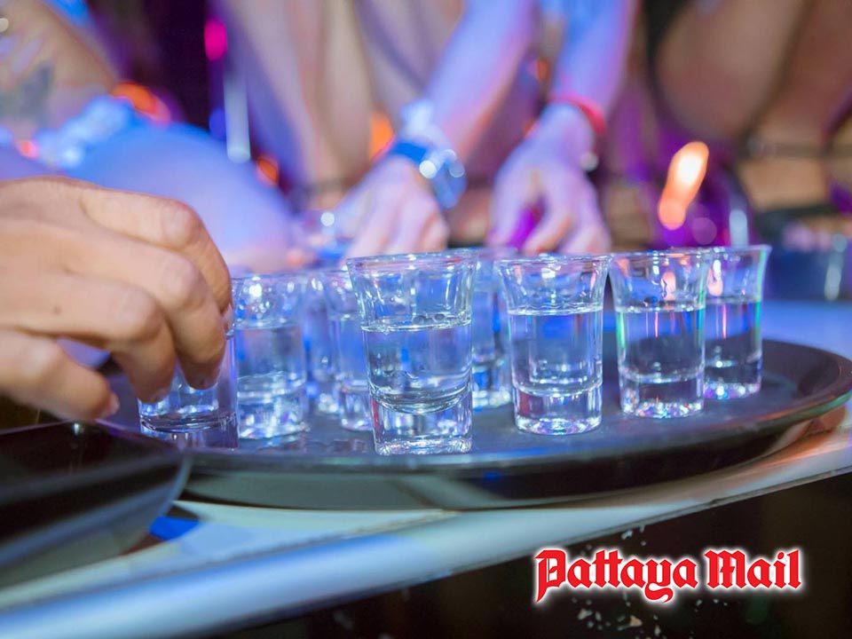Non-stop drinking and extreme heat raise health risks for Pattaya partygoers, officials warn