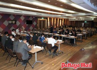 Pattaya and Banglamung officials meet to tighten city management and coordination