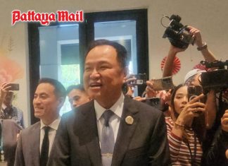 Anutin says economic team meeting sets stage for delivering promised policies