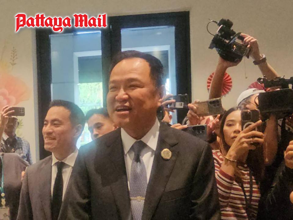 Anutin says economic team meeting sets stage for delivering promised policies