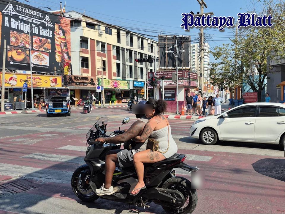 Zwei Räder statt Baht-Busse: Pattaya-Besucher wägen Freiheit gegen Sicherheit ab