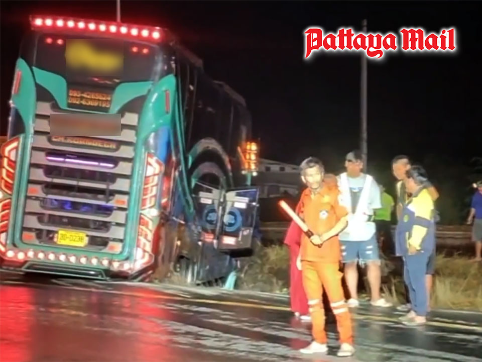 Thailand tour bus crashes leave Pattaya foreign tourists wary of long-distance road travel
