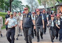 Deputy PM Suchart inspects northern haze crisis as wildfire fight intensifies across Chiang Mai