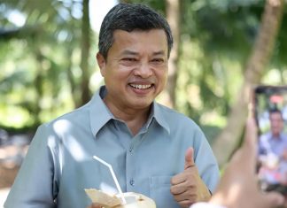 Songkhla pushes to become South’s aromatic coconut capital as Governor backs price support plan