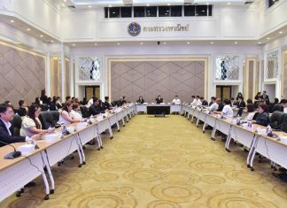 Thai Ministry of Commerce tackles falling aromatic coconut prices and probes suspected nominee businesses