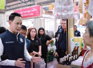Commerce Ministry checks prices at Rangsit Market as living cost pressures rise