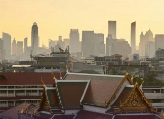 Wind shift and grass fire push PM2.5 levels to warning range across Bangkok