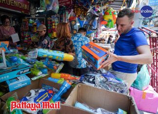 Songkran shopping surge lifts Bangkok’s Sampeng Market as Pattaya prepares for festival crowds