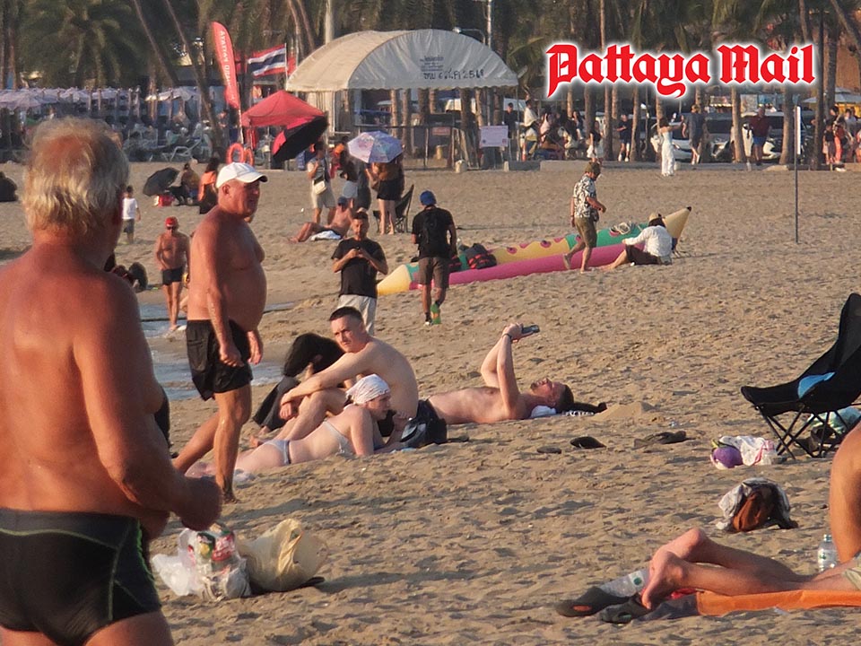 Heat, haze grip Pattaya as Thailand faces scorching Songkran week
