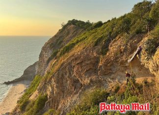Man dies after cliff fall on Koh Larn Island off Pattaya, body found by paragliders