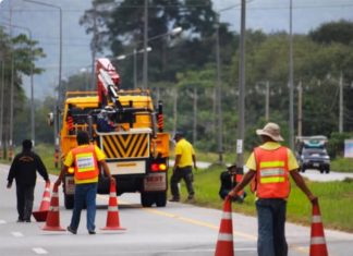 Thailand opens toll-free motorways as Songkran travel surge begins