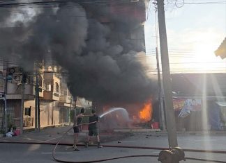 Songkran blaze engulfs paint shop in Hat Yai, electrical fault suspected