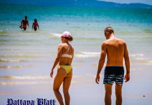 Russische Touristen aus Pattaya loben Sai-Kaew-Strand während der Küstentourismus in Sattahip wächst