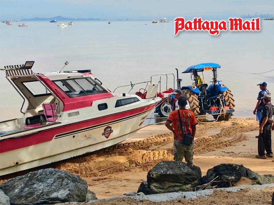 Monsoon fury hurls fishing boats onto Bang Saray Beach