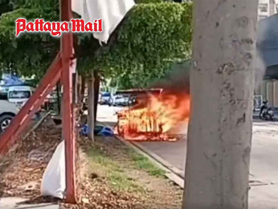 Pattaya street food vendor escapes as gas leak engulfs motorcycle cart