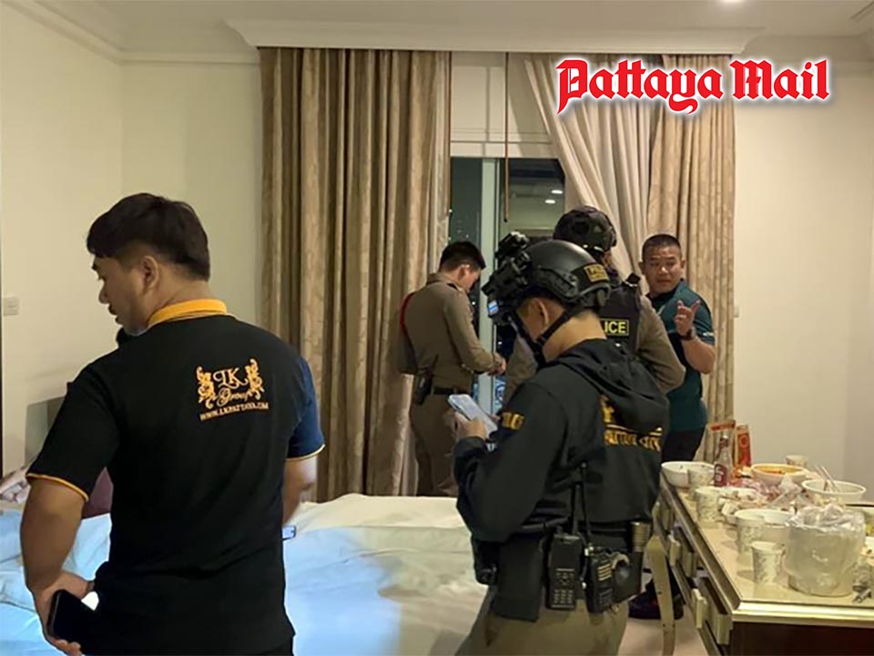 Chinese tourist dies after falling from sixth-floor Pattaya hotel onto glass roof