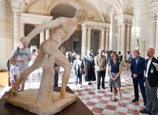 Thai Culture Ministry studies world-class museum management at the Louvre