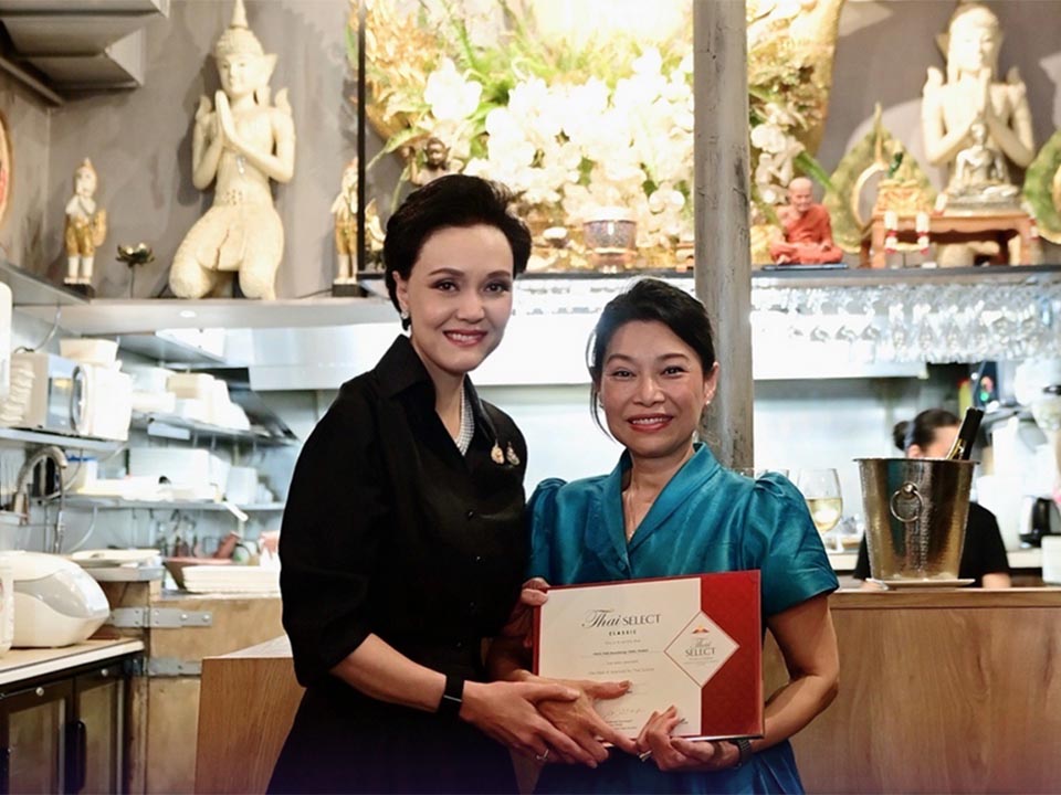 Thailand promotes Thai SELECT cuisine in Paris as Commerce Minister visits ‘Paya Thai’