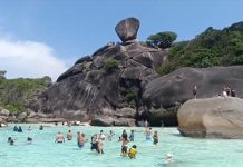 Last tourists rush to Similan Islands before five-month monsoon shutdown