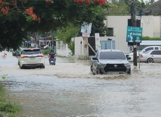 Thailand on storm watch as monsoon surge triggers flood and dangerous sea alerts