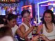 Deutliche Aussage einer Barbesitzerin entfacht erneut Debatte über auf ausländische Touristen ausgerichtete Nachtlokale in Pattaya