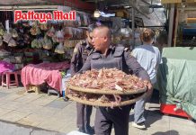 Dried seafood odor prompts Pattaya officials to act near market road