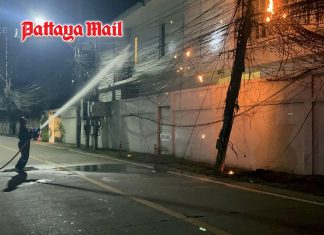 Late-night fire alert as Pattaya crews tackle burning power lines on Thepprasit Road
