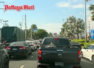 ‘Walk if you can’ Pattaya grinds to a halt as holiday traffic chokes Sukhumvit Road