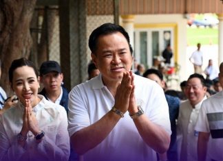 Anutin leads merit-making ceremony at Krabi’s Wat Tham Suea