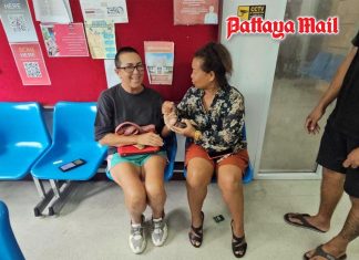 Russian woman finds wallet with 22,700 baht and returns it to owner in Pattaya