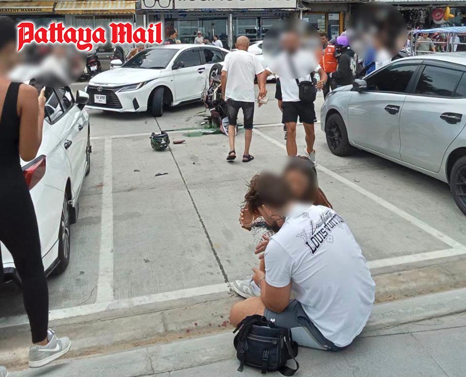 Foreign big bike rider injured in Jomtien Beach Road collision