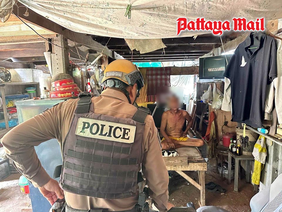Chonburi motorcycle patrol arrives before family argument turns violent