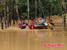 Flash flood traps 48 tourists at Chanthaburi resort after waters rise 2 meters