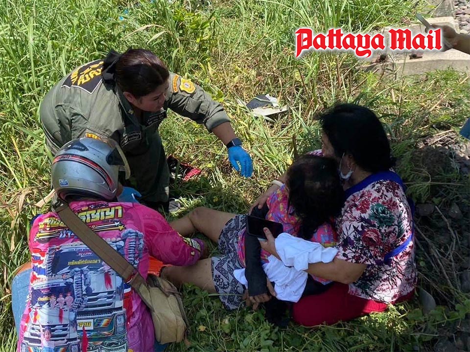 Train strikes motorcycle near Pathum Thani Industrial Estate, woman injured