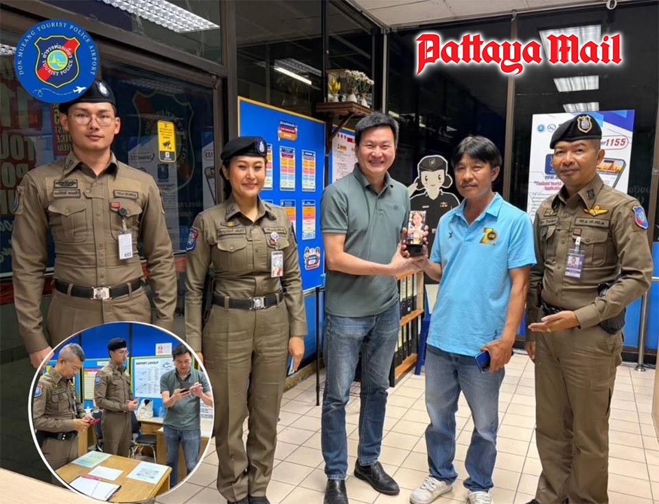 Forgotten Grab phone returned to Malaysian tourist at Don Mueang Airport