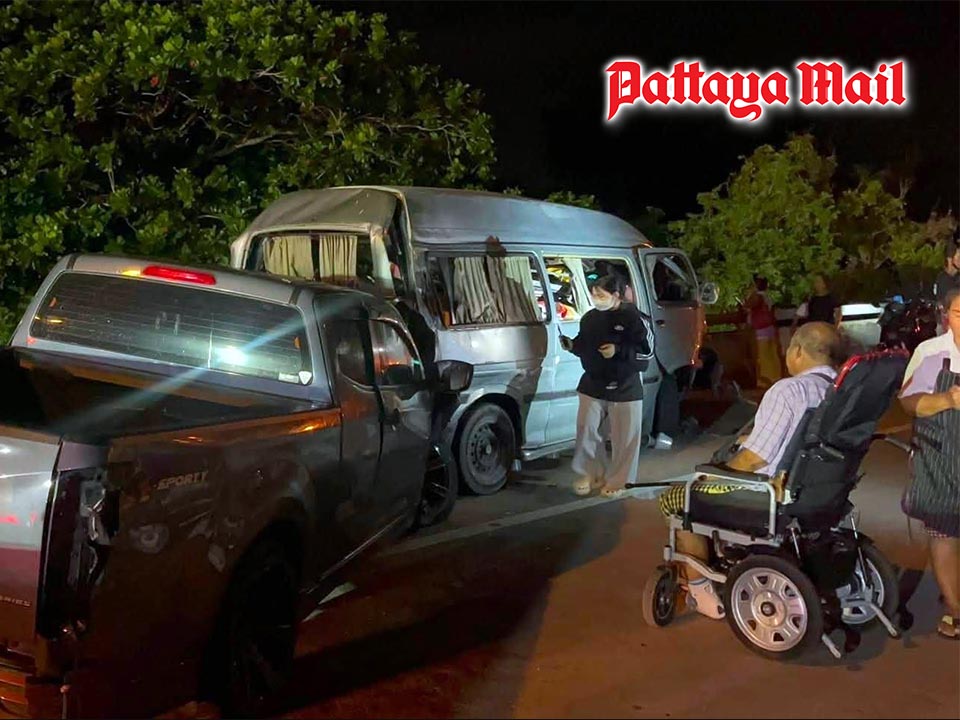 Pickup driver left confused after slamming into van on overpass near Pattaya