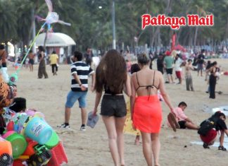 Pattaya spared worst of storm as flood warnings continue elsewhere