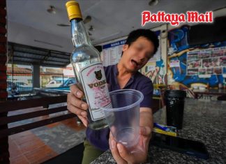 Six tourists dead, Laos faces questions over Vang Vieng methanol tragedy