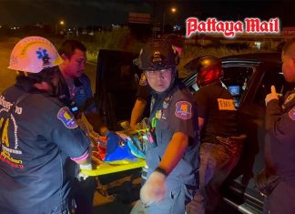 Five injured after SUV collides head-on with pickup near Pattaya railway crossing