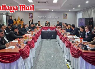 Pattaya police show off AI crime system to parliament committee