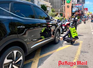Mayor launches beach road parking blitz across Pattaya