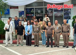 Russian residents rally behind Huai Yai police, building trust through open talks