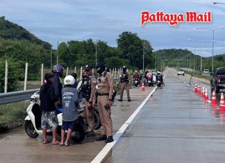 Police move in before thousands of motorbikes head for Sattahip beach gathering
