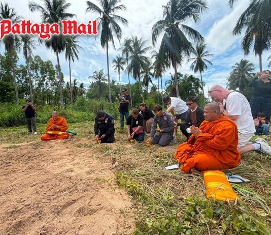 Monks bless Huai Yai burial site where five murder victims were found