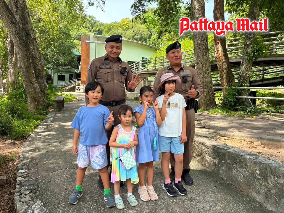 Safe adventures guaranteed at Khao Kheow Zoo with tourist police support