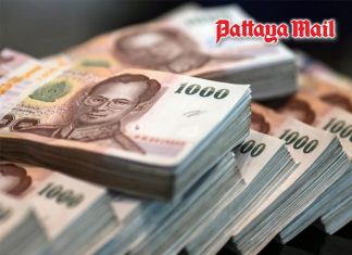 Baht faces pressure near 33 per US dollar as markets eye Fed signals