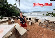 Strong waves batter Trat beach, force coastal shops to close