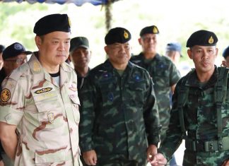 Anutin inspects Chong An Ma border area in Ubon Ratchathani